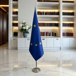 drapeau UE sur pied