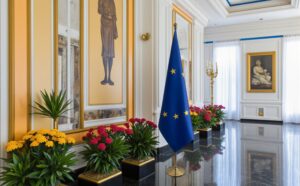 drapeau UE sur hampe