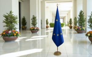drapeau UE sur hampe