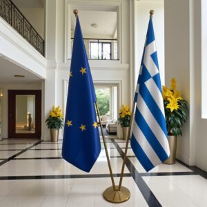 drapeau Grèce et UE sur pied
