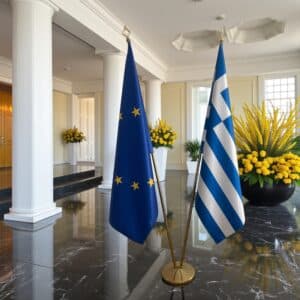 drapeau Grèce et UE sur pied
