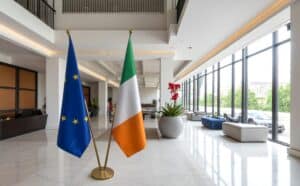 drapeau Irlande avec mat