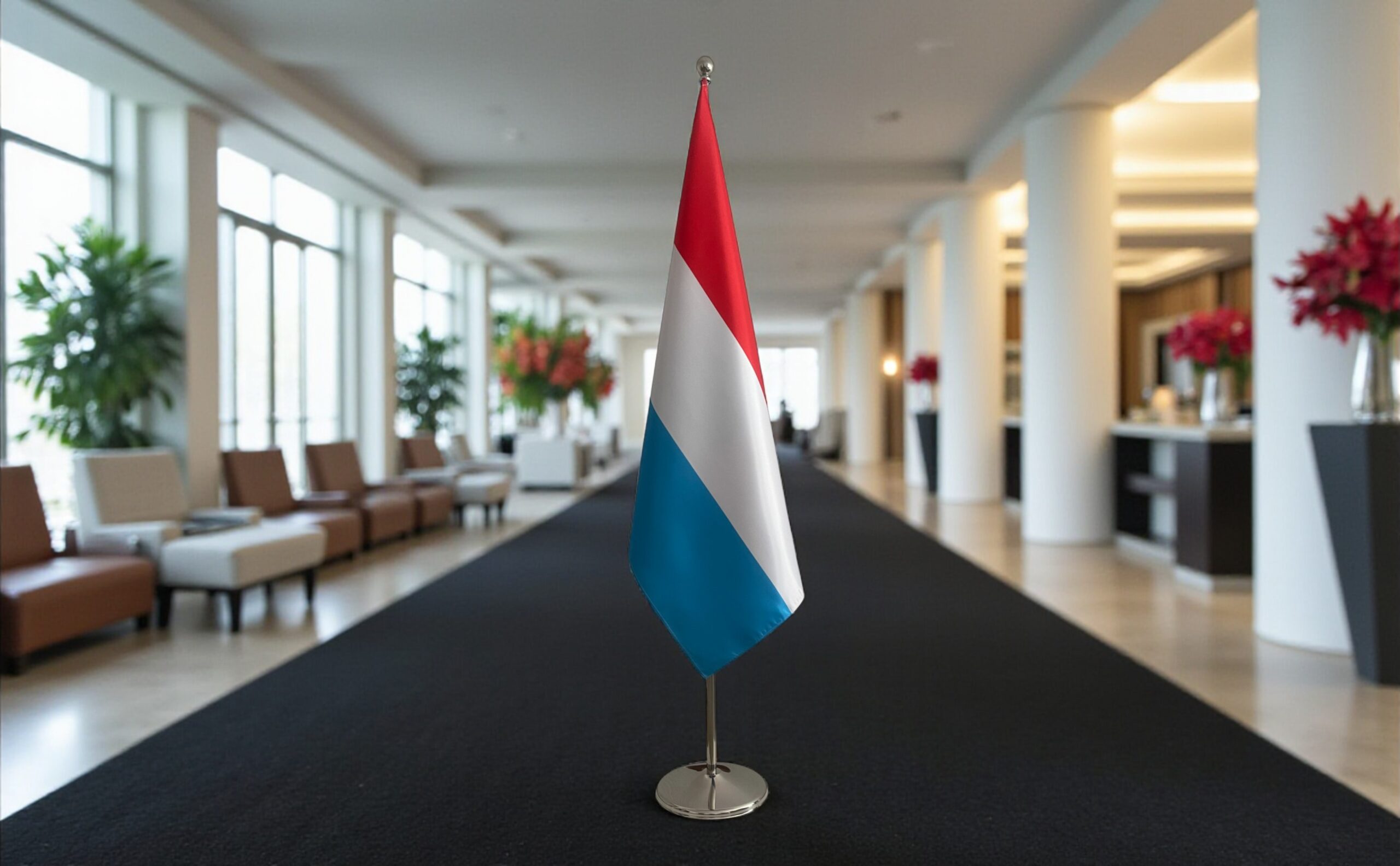 drapeau Luxembourg sur socle