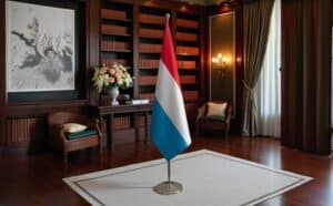 drapeau Luxembourg sur socle