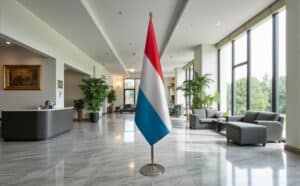 drapeau Luxembourg sur socle
