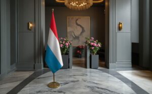 drapeau Luxembourg avec pied