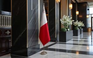 drapeau Malte sur pied