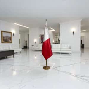 drapeau Malte avec mat