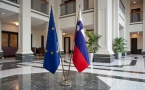 drapeau Slovenie avec socle