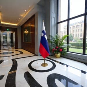 drapeau Slovenie avec hampe