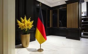 drapeau allemand sur hampe