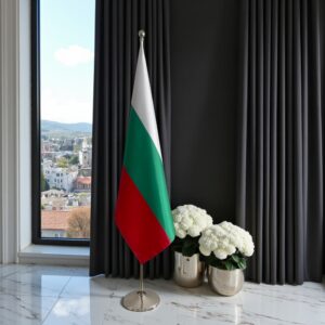 drapeau bulgarie avec pied