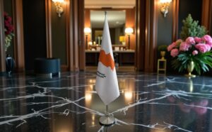 drapeau Chypre sur hampe