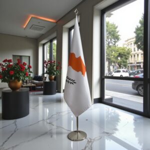 drapeau Chypre sur socle