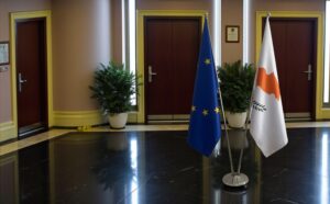 drapeau Chypre et UE