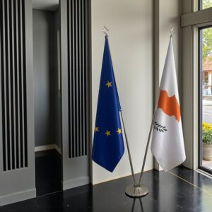 drapeau Chypre et UE