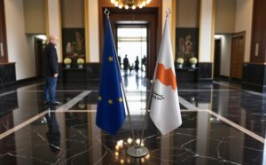 drapeau Chypre et UE