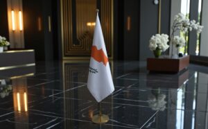 drapeau Chypre diplomatic