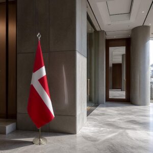 drapeau Danemark sur socle