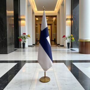 drapeau Finlande avec pied