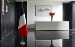 drapeau france avec mât