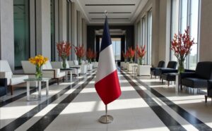 drapeau france sur mât