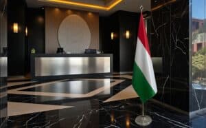 drapeau Hongrie sur hampe