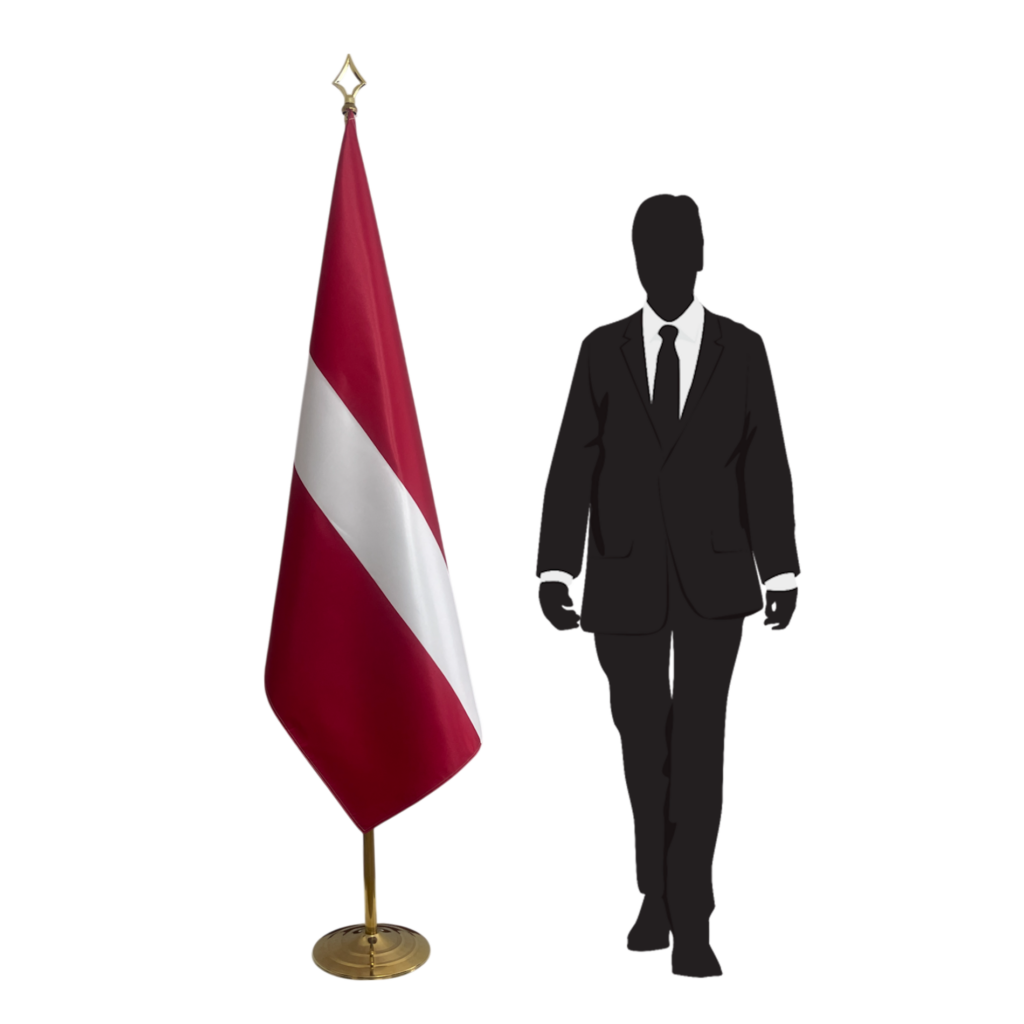 drapeau lettonie sur pied