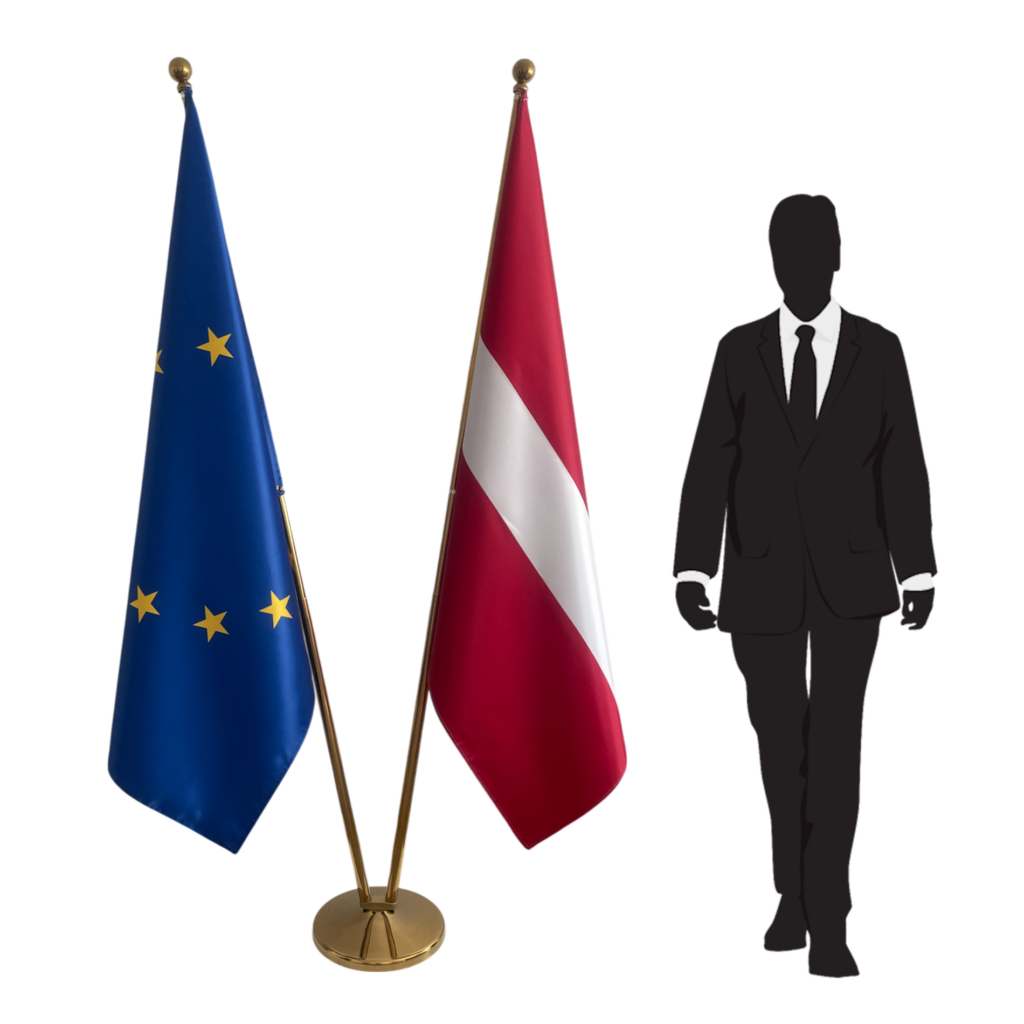 drapeau lettonie sur pied