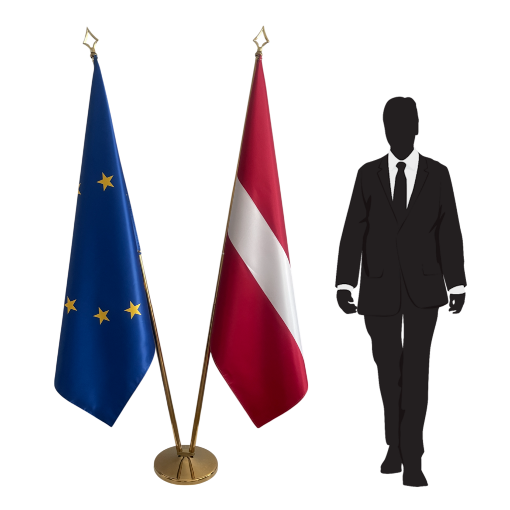 drapeau lettonie sur pied