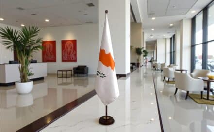 socle drapeau chypre