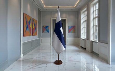 socle drapeau finlande