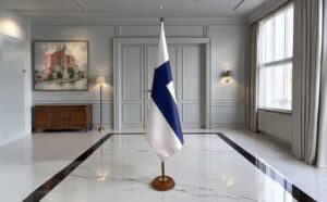 socle drapeau finlande
