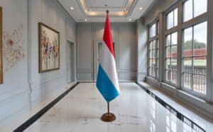 socle drapeau luxembourg